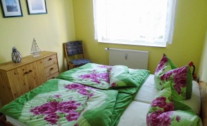 Schlafzimmer der Ferienwohnung Charlotte in Zingst